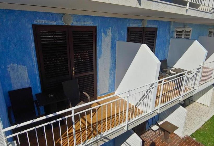 اتاق استاندارد با بالکن, Villa Senegačnik