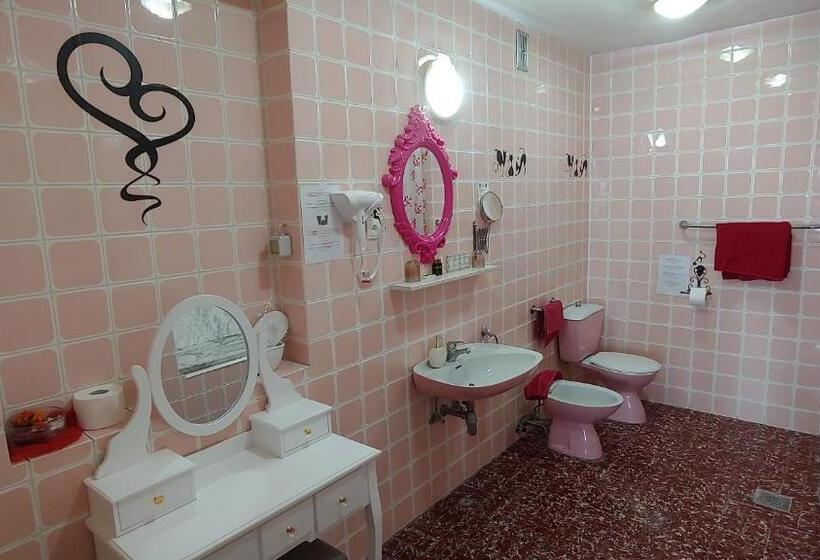 اتاق استاندارد با بالکن و چشم‌انداز دریا, Villa Senegačnik