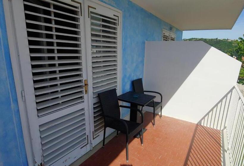 اتاق استاندارد با بالکن و چشمانداز دریا, Villa Senegačnik