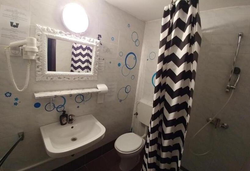 اتاق استاندارد با سرویس بهداشتی مشترک, Villa Senegačnik