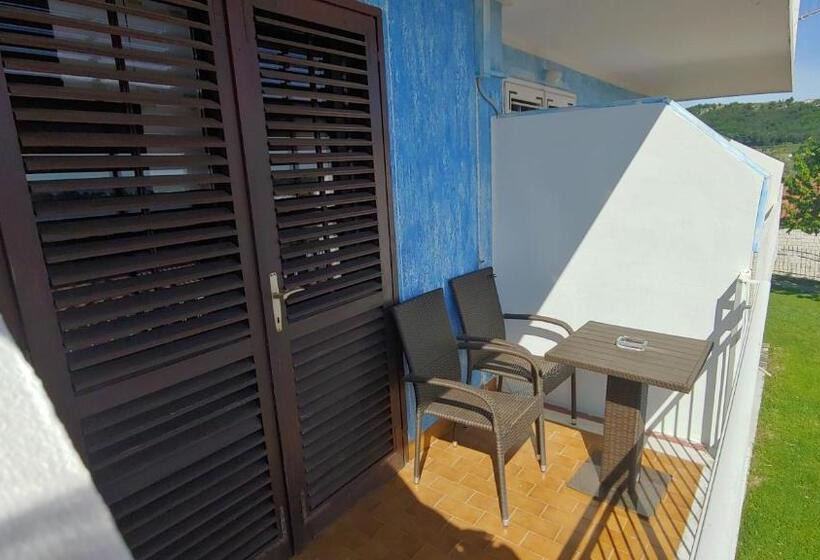 اتاق استاندارد با بالکن, Villa Senegačnik