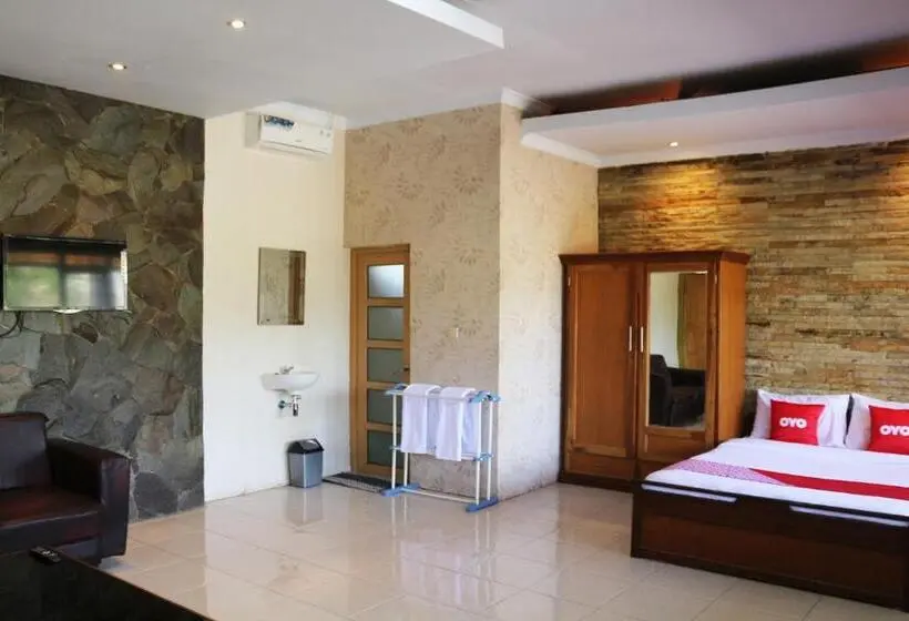 Suit Deluxe, Oyo 1722 Villa Ciparay Indah