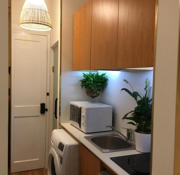 اتاق لوکس, An Nam Corner  Dreamer