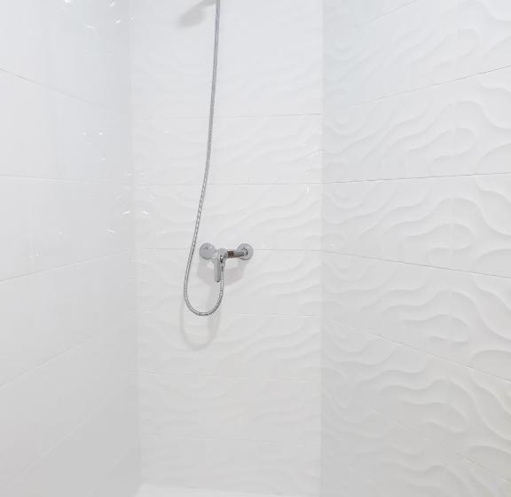 חדר סטנדרט לשלושה, Hostal Montemayor