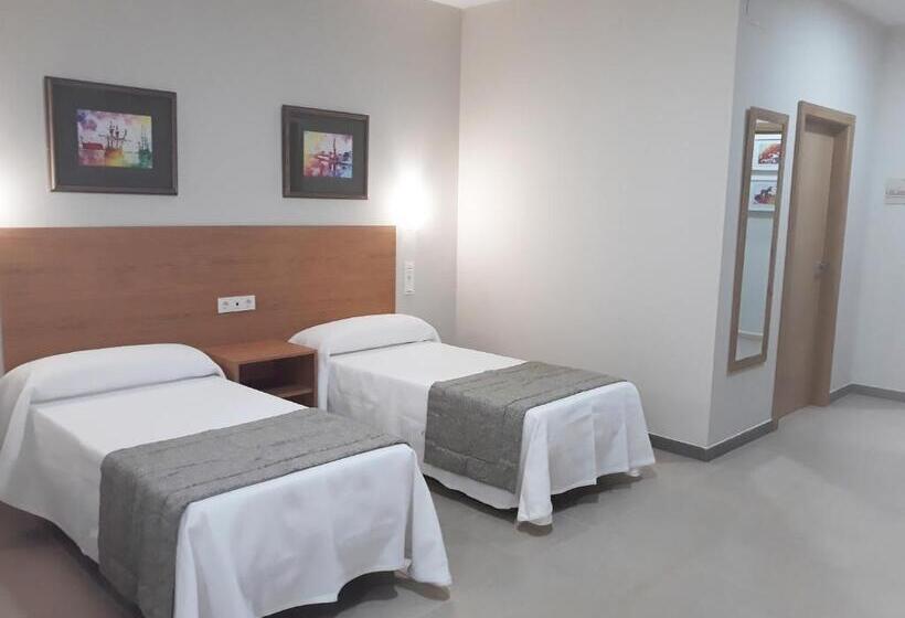 חדר סטנדרט יחיד, Hostal Montemayor