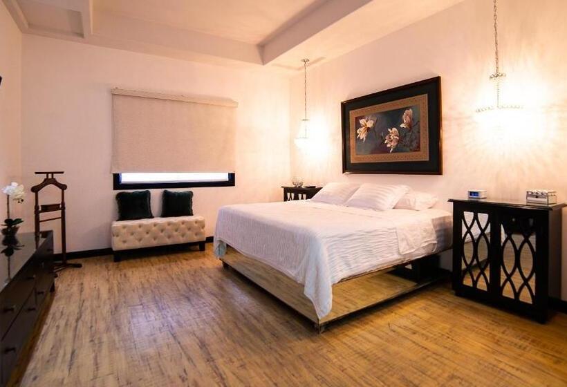 חדר דלוקס עם מיטת קינג, Boutique Villa Toscana