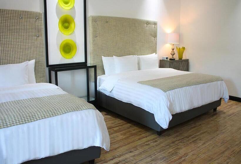 סוויטת ג'וניור, Boutique Villa Toscana