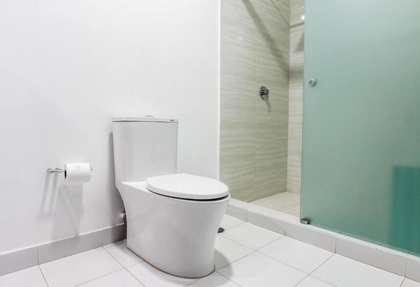 סוויטת ג'וניור, Boutique Villa Toscana