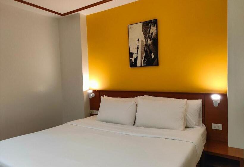 اتاق لوکس, Lavie