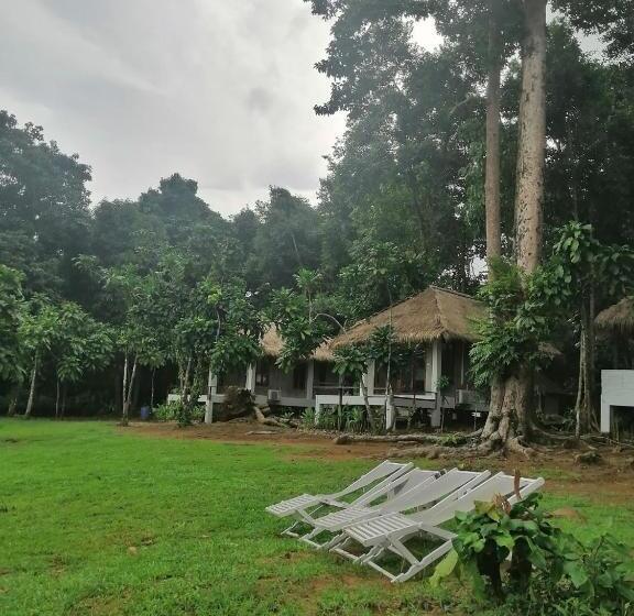 Номер Deluxe Вид на Море, Villa Allure Koh Mak