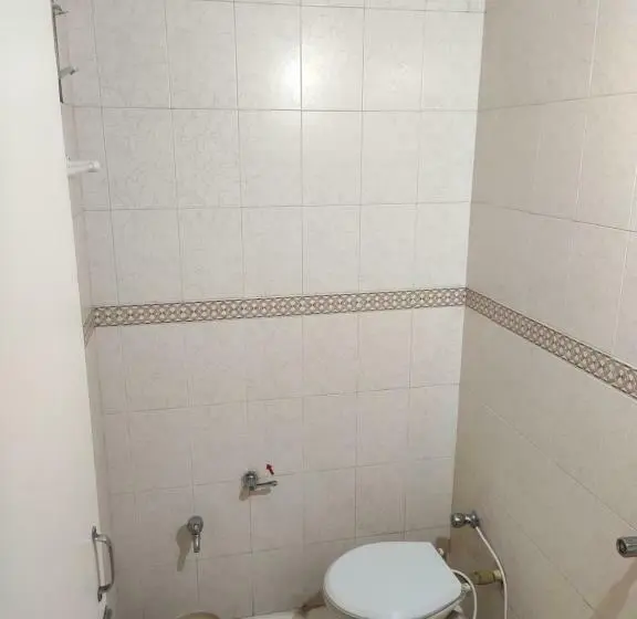 اتاق راحتی سه تخته, Tirupati