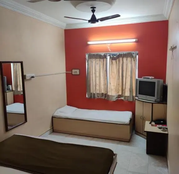 اتاق راحتی سه تخته, Tirupati