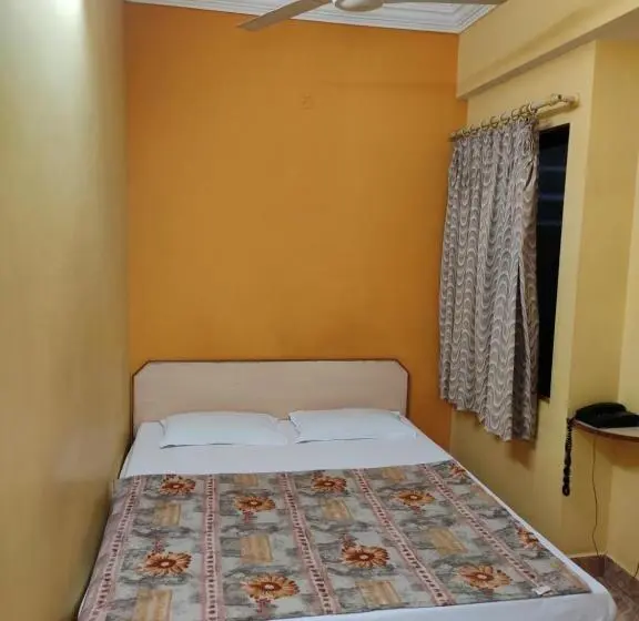 اتاق لوکس, Tirupati