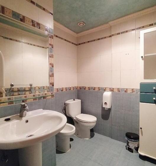 اتاق لوکس, Hostal Avenida Andalucia Solo Adultos