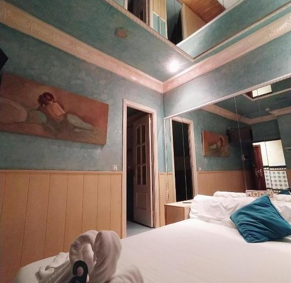 اتاق لوکس, Hostal Avenida Andalucia Solo Adultos