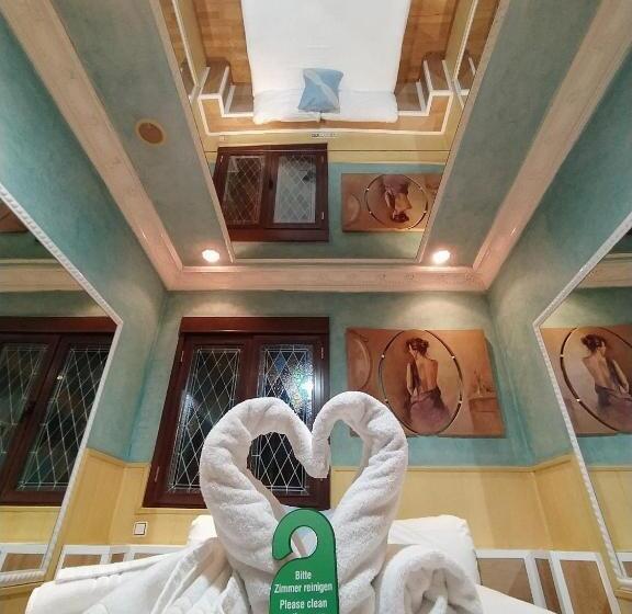 اتاق لوکس, Hostal Avenida Andalucia Solo Adultos