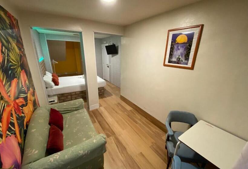 اتاق اکونومی, Hostal Avenida Andalucia Solo Adultos