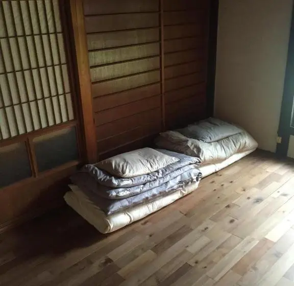 Superior-perhehuone, Kumano Winery Guest House