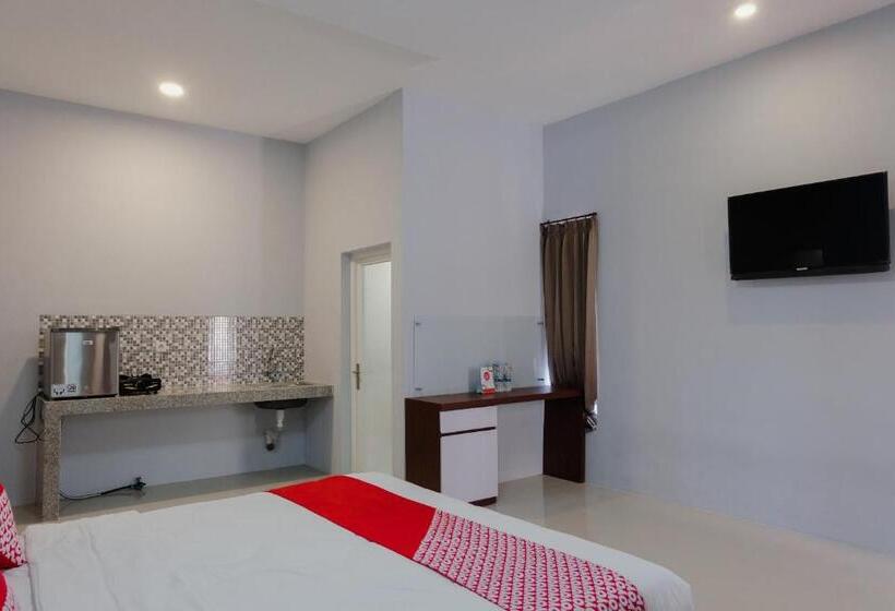 Quarto Deluxe, Oyo 1579 Kate El Inn