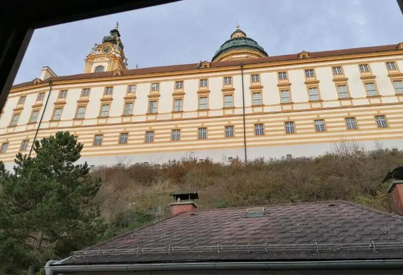 バルコニー付きスタンダードステューディオ, Golden Star Premium Apartments