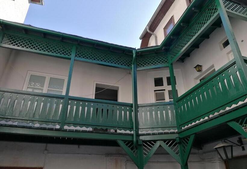 استودیو استاندارد با بالکن, Golden Star  Premium Apartments