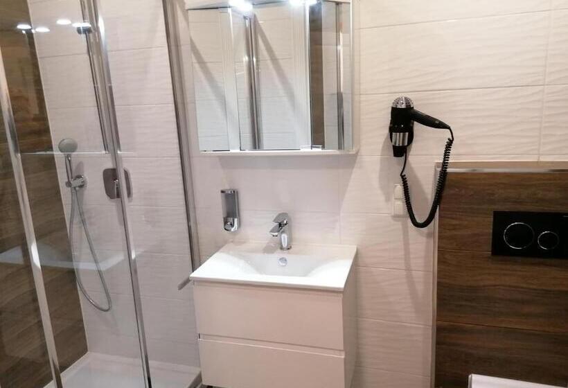 Студио Стандарт с Балконом, Golden Star Premium Apartments