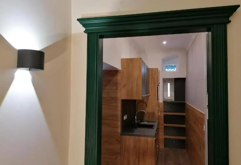 インサイドのスタンダードスタジオ, Golden Star Premium Apartments