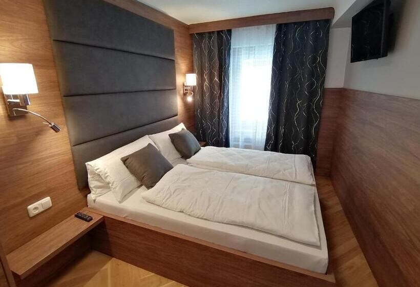 Апартаменты Внутренние 1 Спальня, Golden Star Premium Apartments