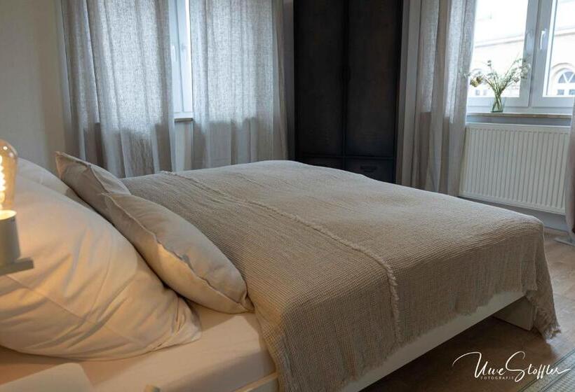 Quarto superior, Sali Homes Gaestehaus Lamm Obersulm