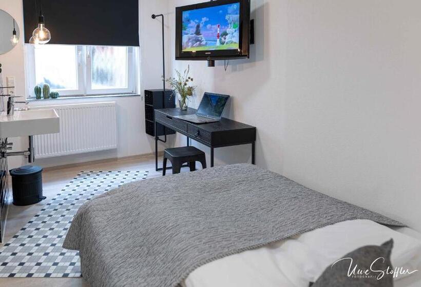 Quarto Superior Individual, Sali Homes Gaestehaus Lamm Obersulm