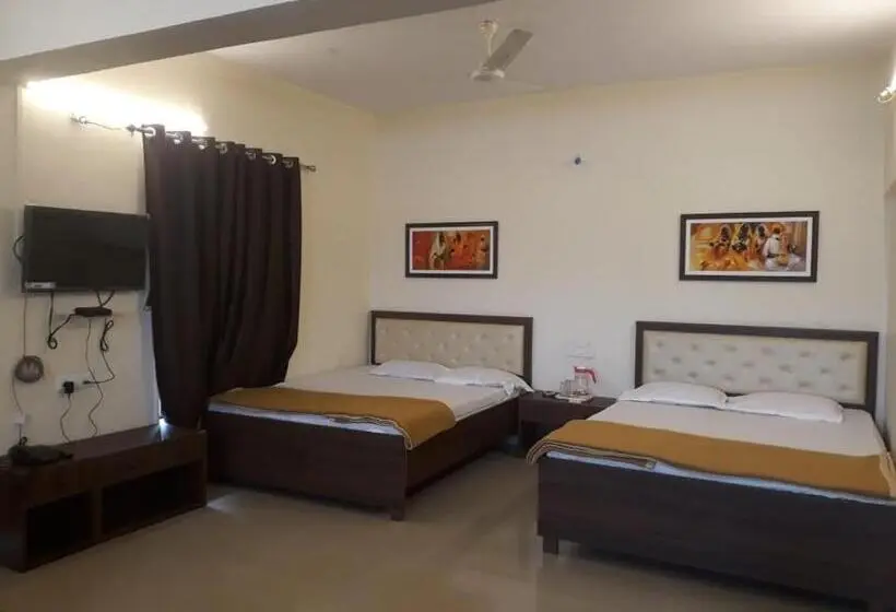 Sviitti, Maharaja Family Guest House