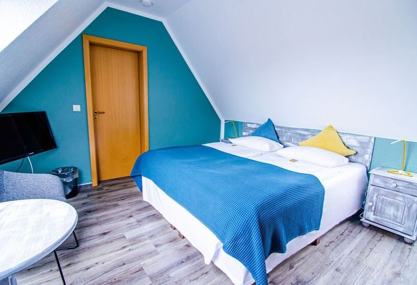 이코노미 룸, Blischke