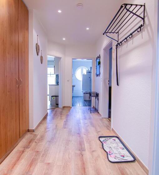 1베드룸 아파트 1층, Blischke