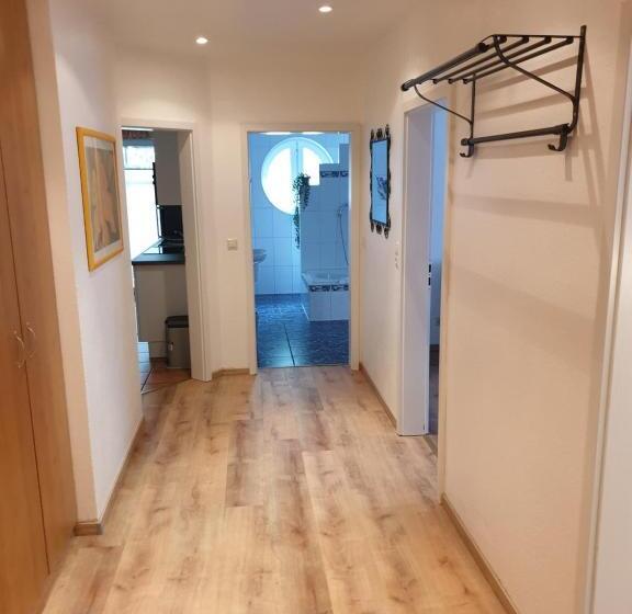 1베드룸 아파트 1층, Blischke