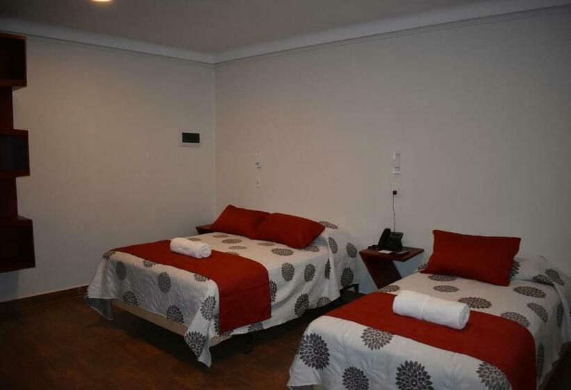 Chambre Familiale, Boutique Vendimia