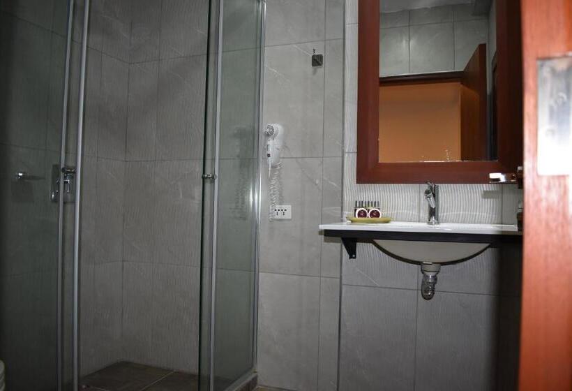 Chambre Standard Individuelle, Boutique Vendimia