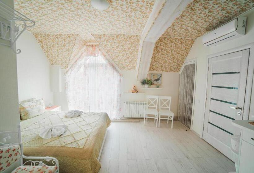 سوییت خانوادگی, Kvasova Voda