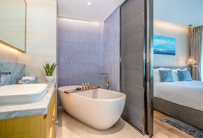 سوییت جونیور با چشم‌انداز شهر, Sel De Mer Hotel & Suites