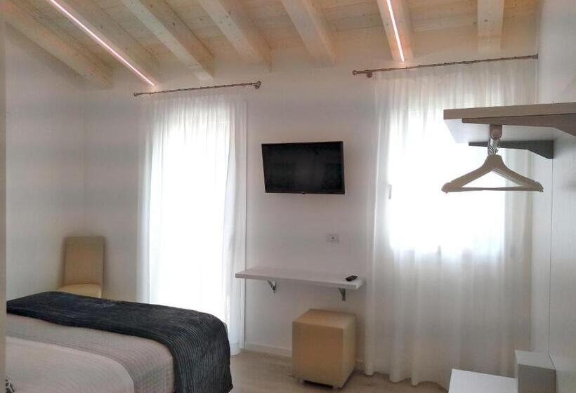 חדר סטנדרט, Le Mandragole B&b