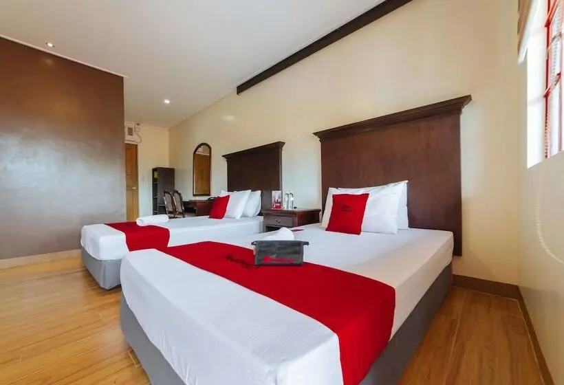 デラックスルーム, Reddoorz Plus @ Starhomes Olivianville