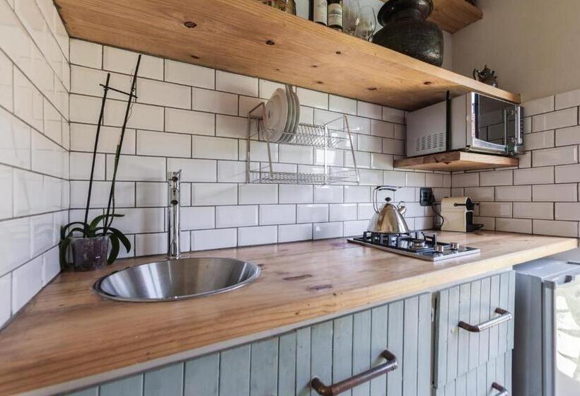 Люкс Вид на Бассейн, Veranda House Boutique Accommodation