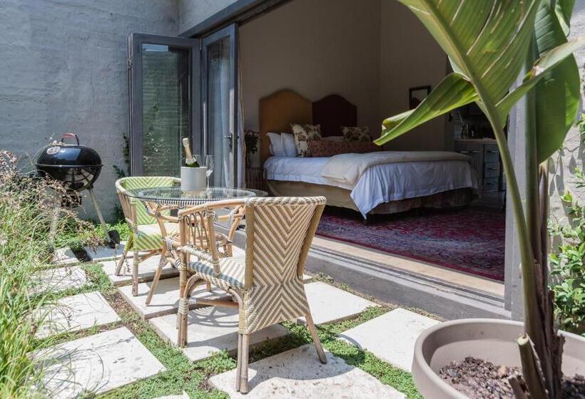 Люкс Вид на Бассейн, Veranda House Boutique Accommodation