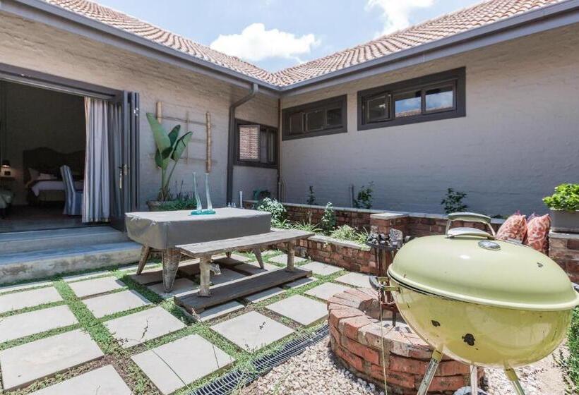 סוויטה נוף לגינה, Veranda House Boutique Accommodation