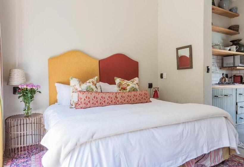 Люкс Вид на Бассейн, Veranda House Boutique Accommodation