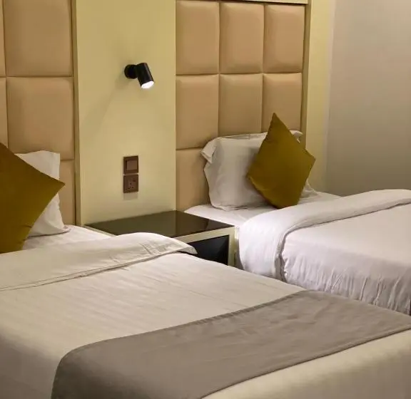 سوییت اجرایی, Samaa Eva Resort