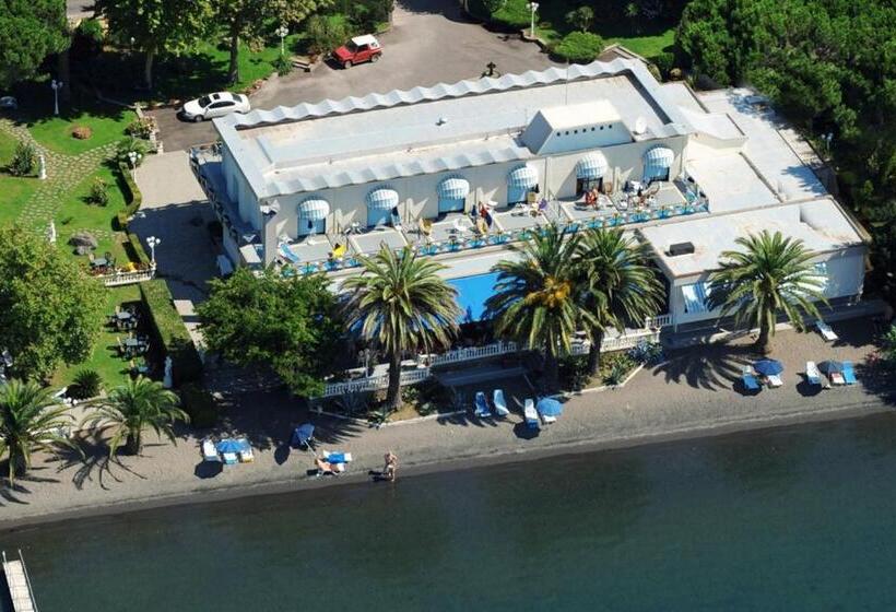 Superior room with lake view, Lido   Beach And Palace