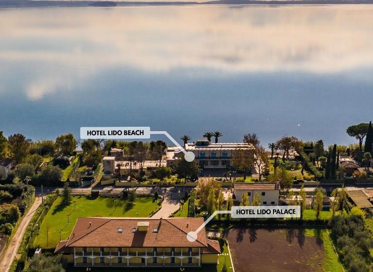 חדר סטנדרט לשלושה עם טרסה, Lido   Beach And Palace