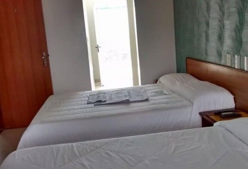 اتاق استاندارد سه نفره, Pousada Porto Do Itagua