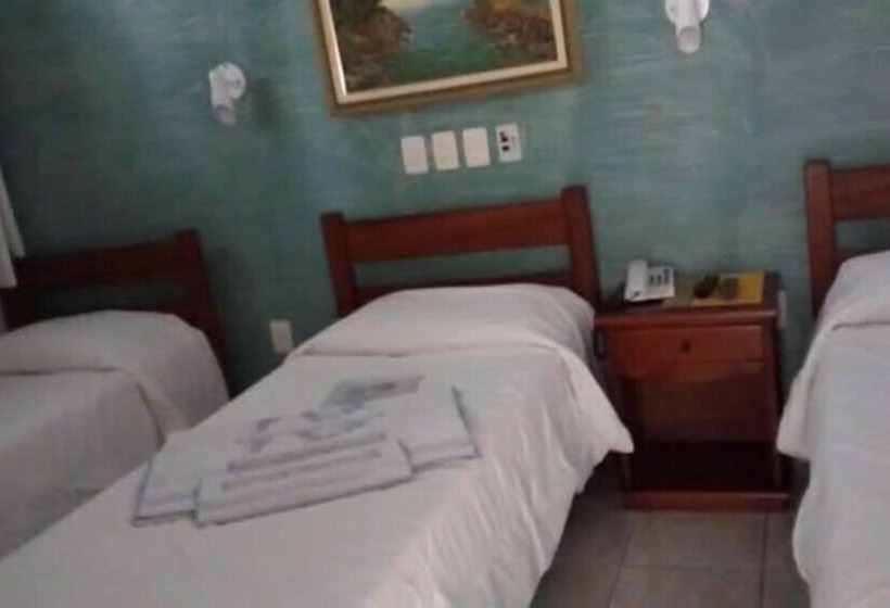 اتاق استاندارد سه نفره, Pousada Porto Do Itagua