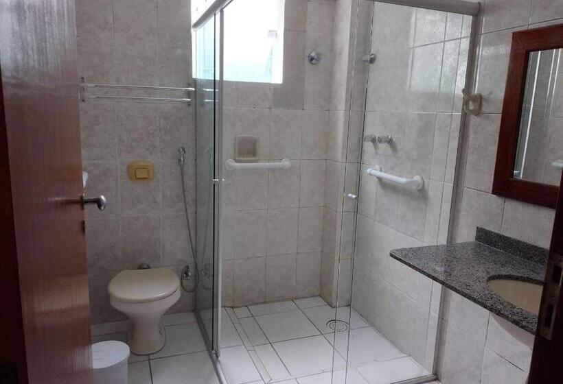 اتاق استاندارد چهار تخته, Pousada Porto Do Itagua